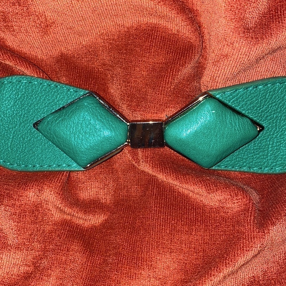 Vintage green elastic bow belt